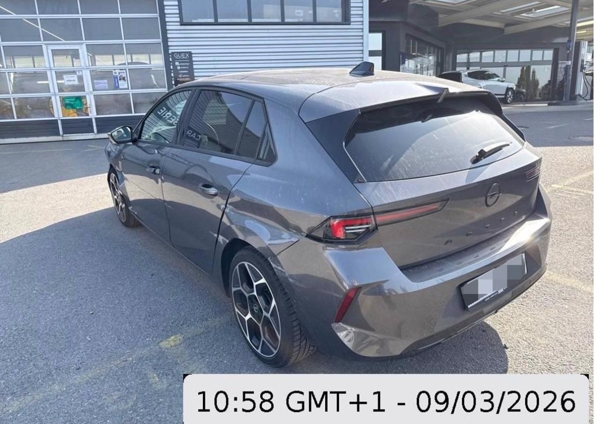 OPEL Astra 1.2i Turbo Swiss Premium A, 130 HP