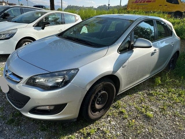 Opel Astra 1.4 T 140 eTEC Cosmo