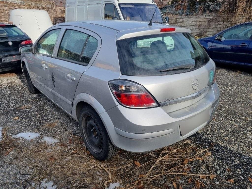 OPEL Astra 1.8i Enjoy, 140 HP