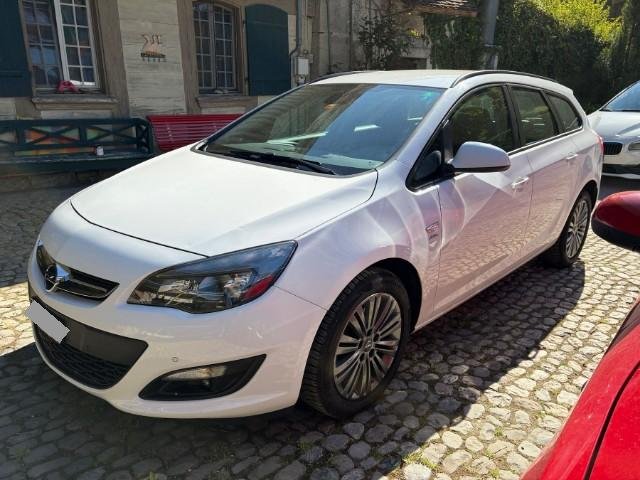 Opel Astra J Sports Tourer Selection