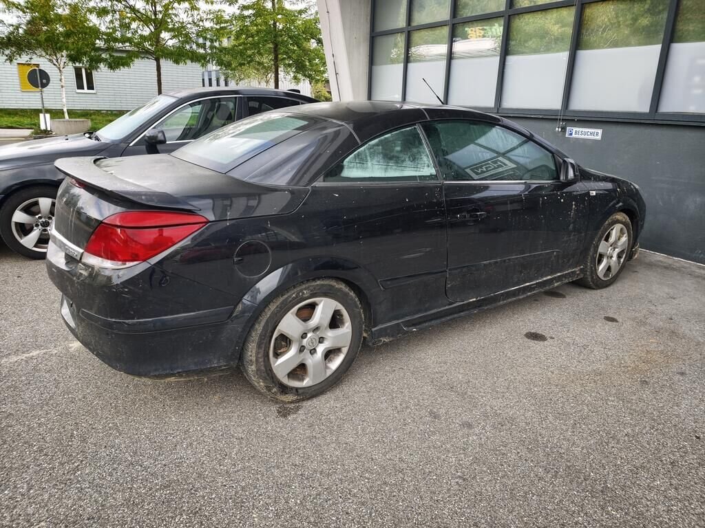 OPEL Astra TT 1.6i 16V Turbo Cosmo
