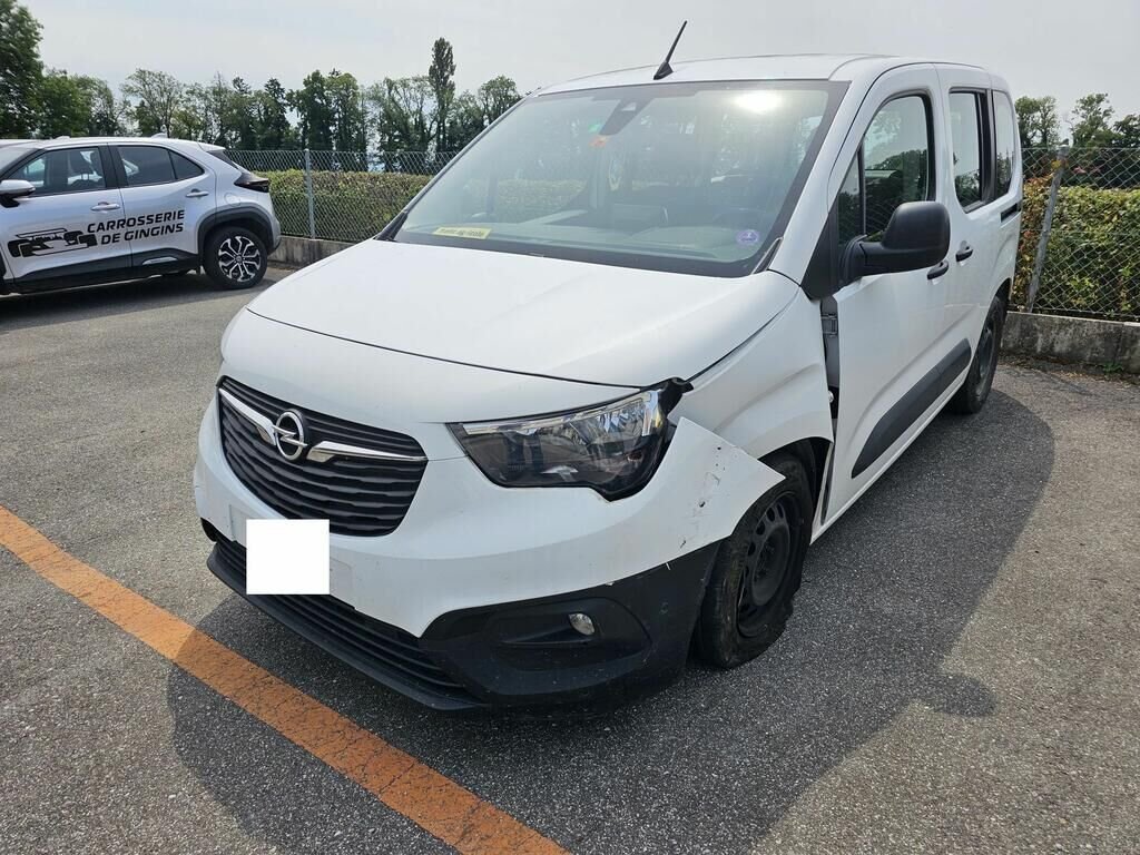 OPEL Combo Life 1.2 Essentia S/S