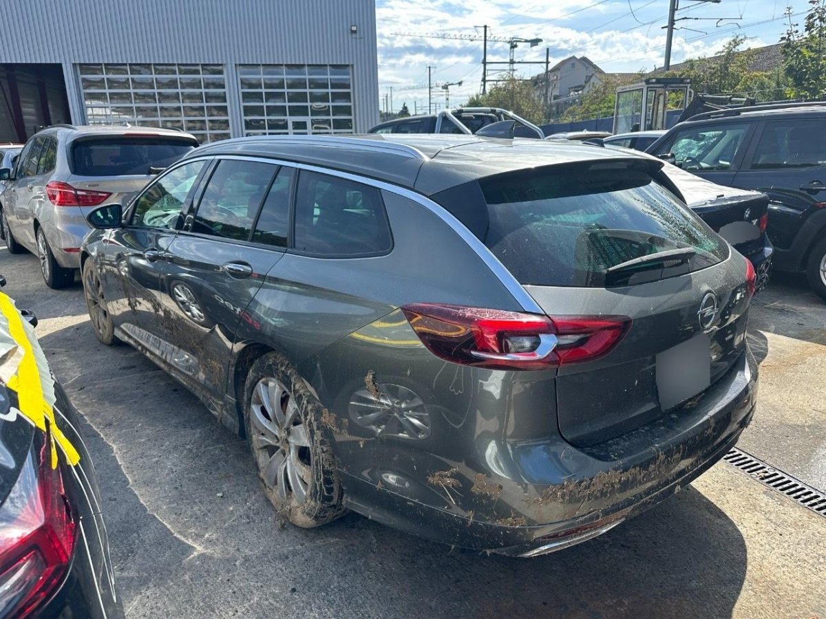 OPEL Insignia 2.0 T Excell.4WD, 260 HP