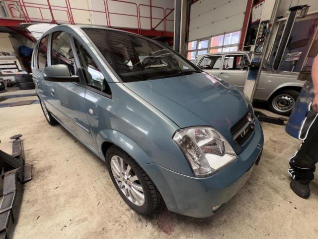 Opel Meriva 1.6i 16V Cosmo Easytronic
