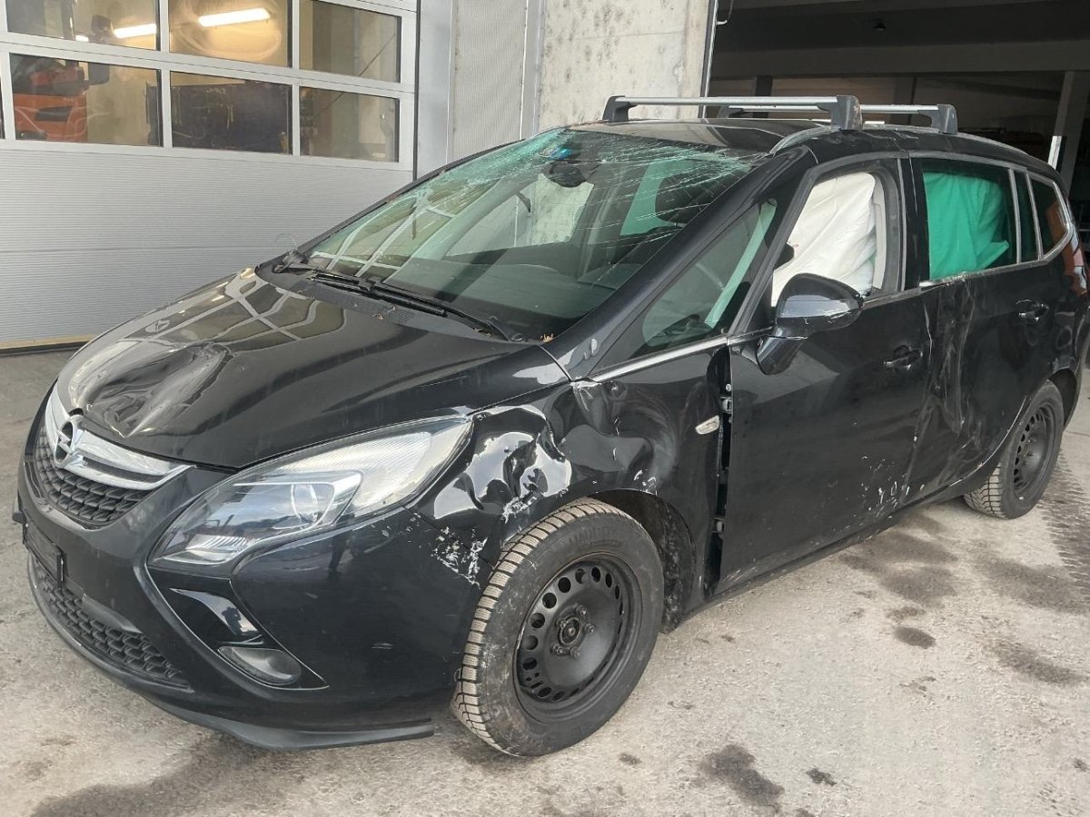 OPEL Zafira 1.4i Turbo Enjoy, 140 HP