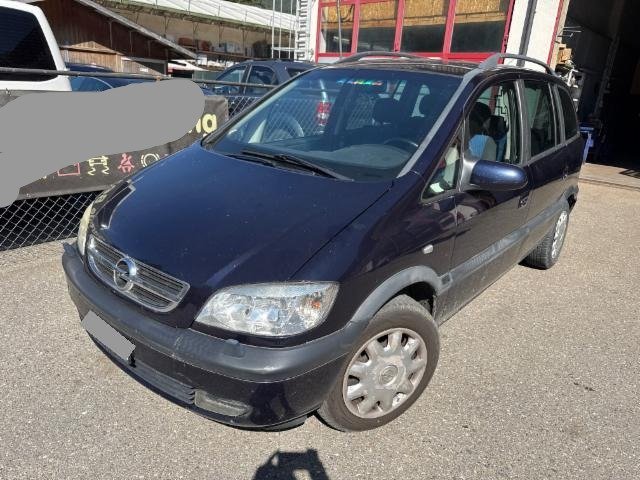 Opel Zafira 1.8i 16V Club