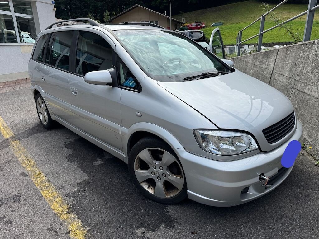 Opel Zafira A22TD