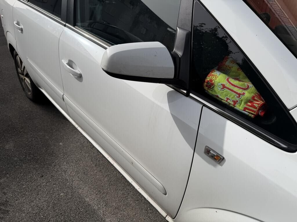 Opel Zafira B (2005->)