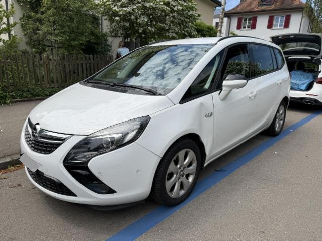 Opel Zafira C Tourer (09.2011->) Selection