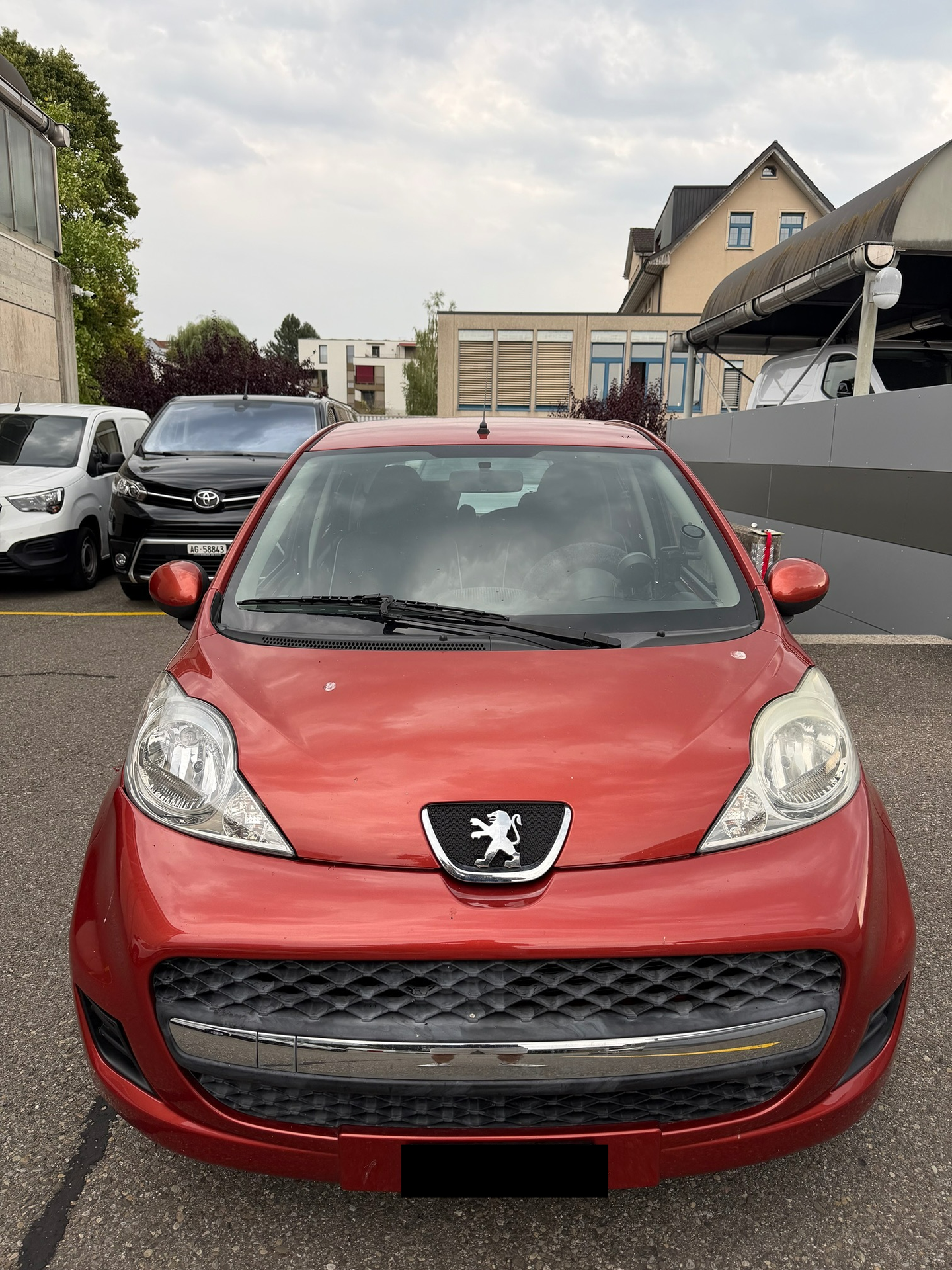PEUGEOT 107 1.0i