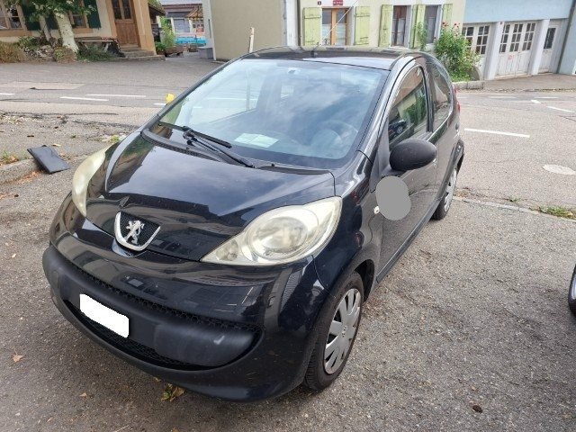 Peugeot 107 Limousine