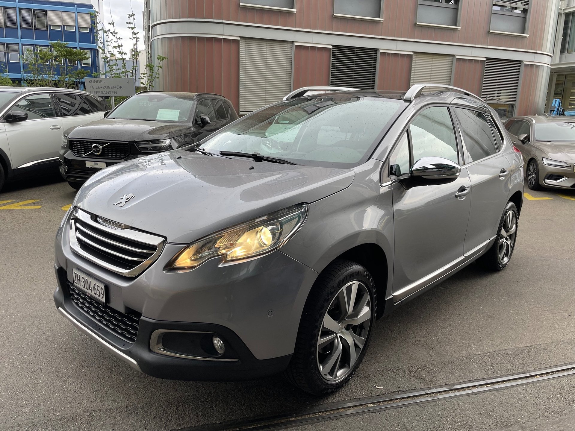 PEUGEOT 2008 1.6i