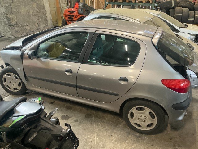 Peugeot 206 1.4 x