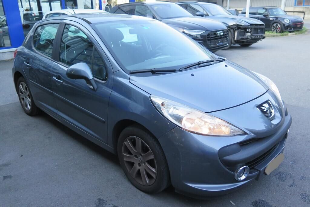 Peugeot 207 1,6 16V Sport