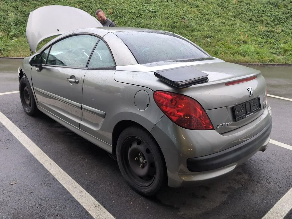 Peugeot 207 CC 1.6 16V Turbo