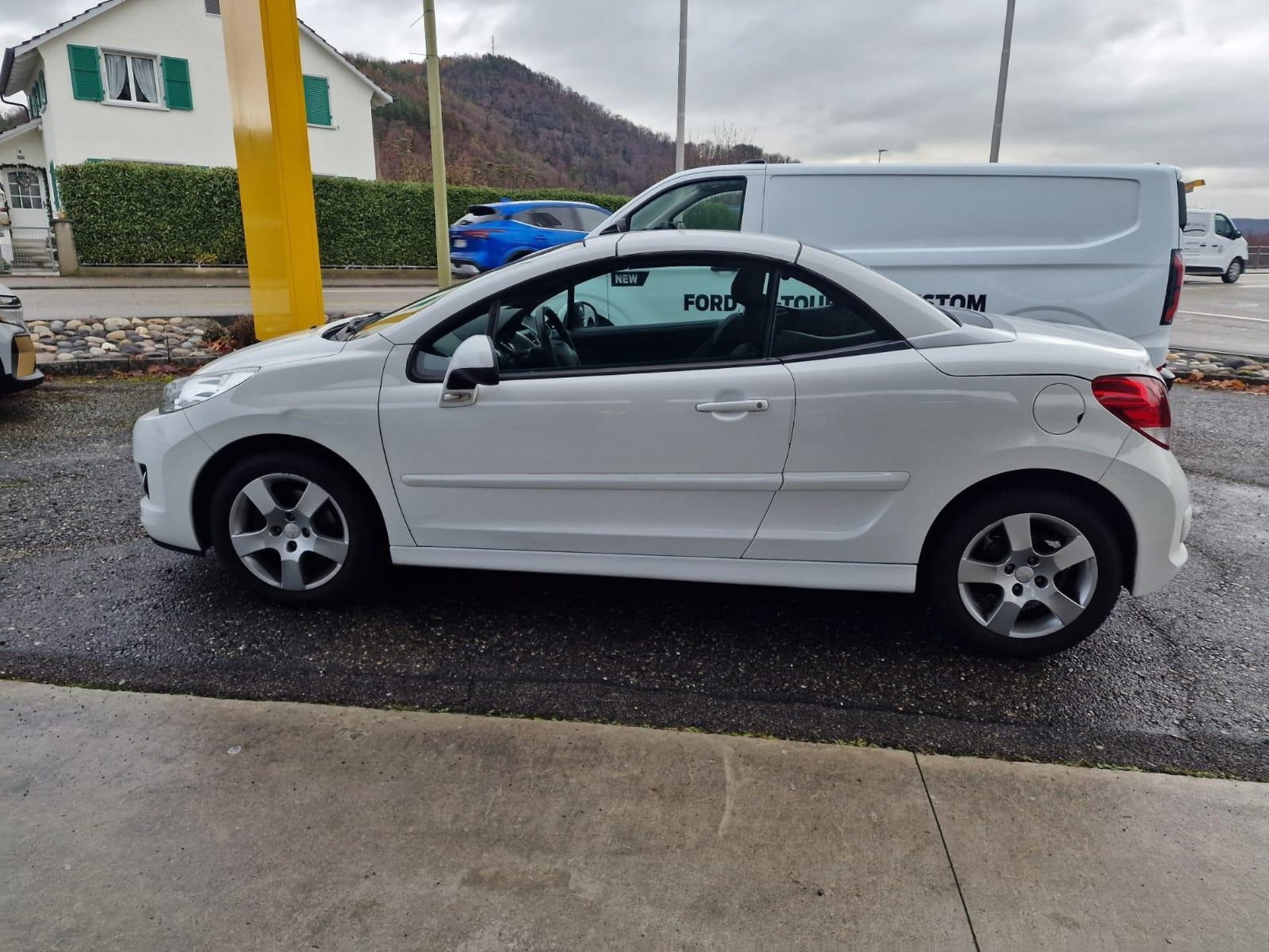 PEUGEOT 207 CC 1.6 VTi