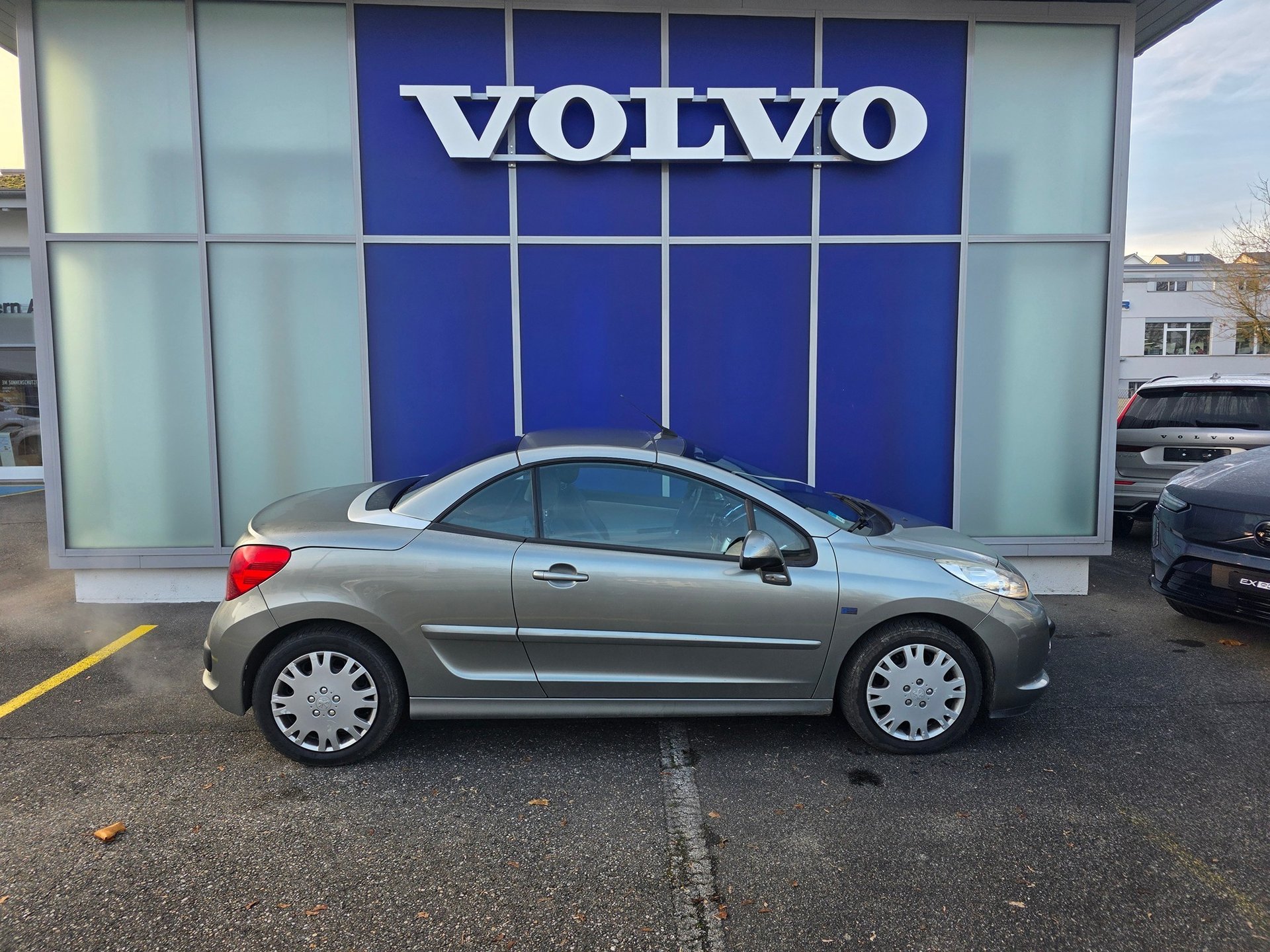 PEUGEOT 207 CC 1.6i Turbo