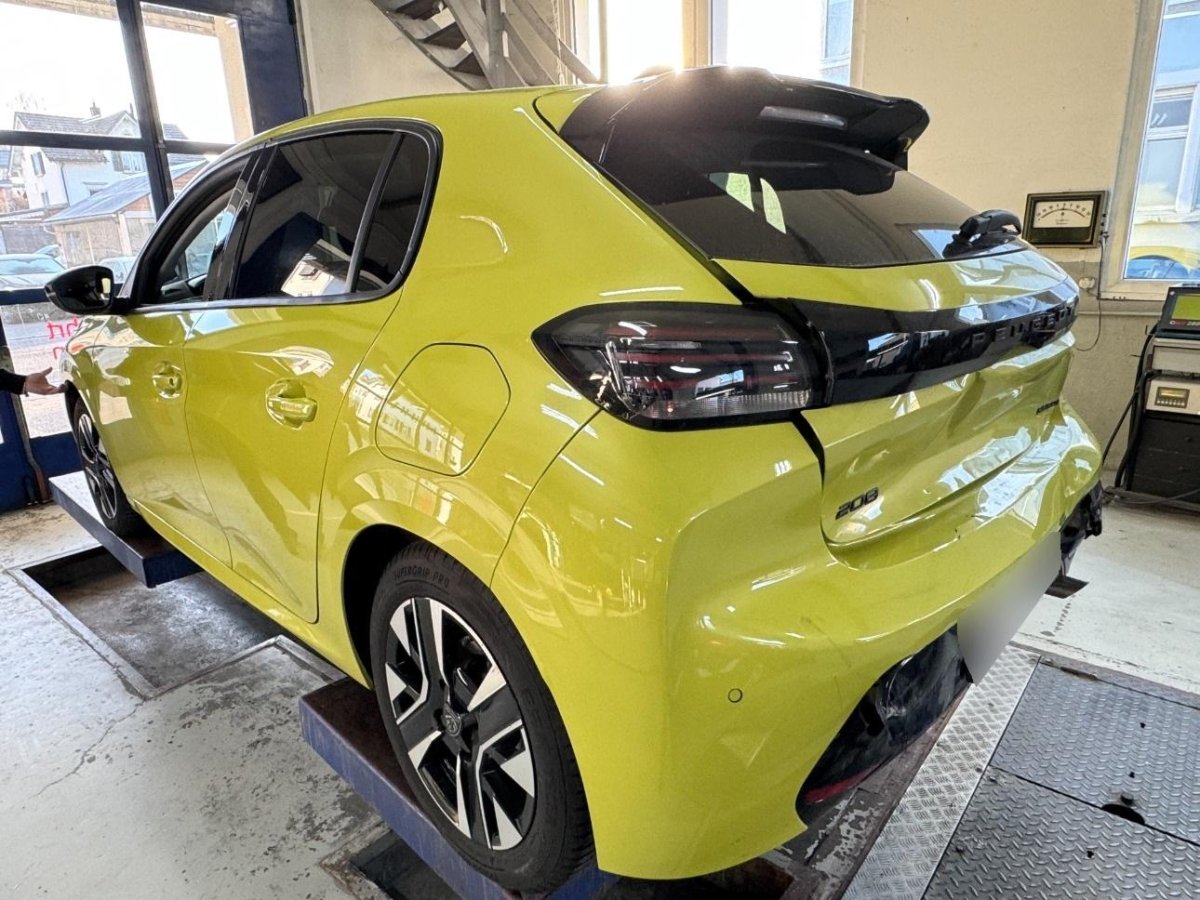 PEUGEOT 208 1.2 MHEV 110 Allure, 100 HP