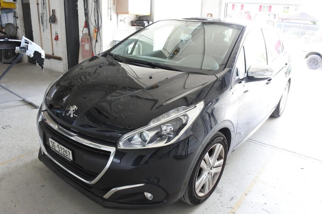 Peugeot 208 1.2 Pure Tech Syle