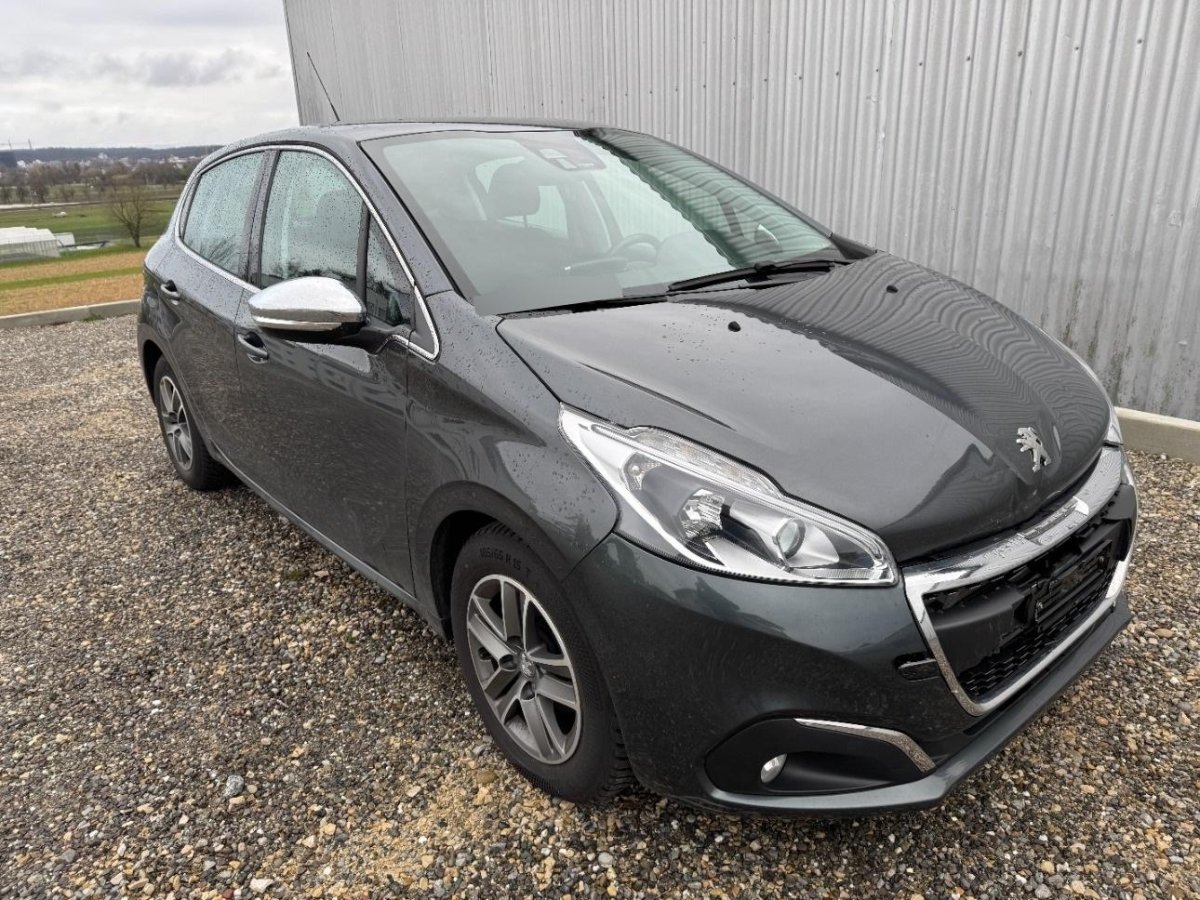 PEUGEOT 208 1.2 PureTech Allure, 110 HP