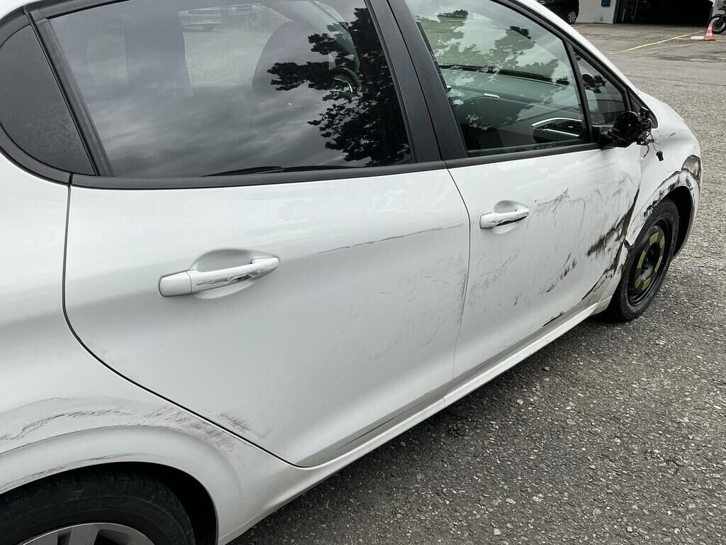 Peugeot 208 1.2 STT