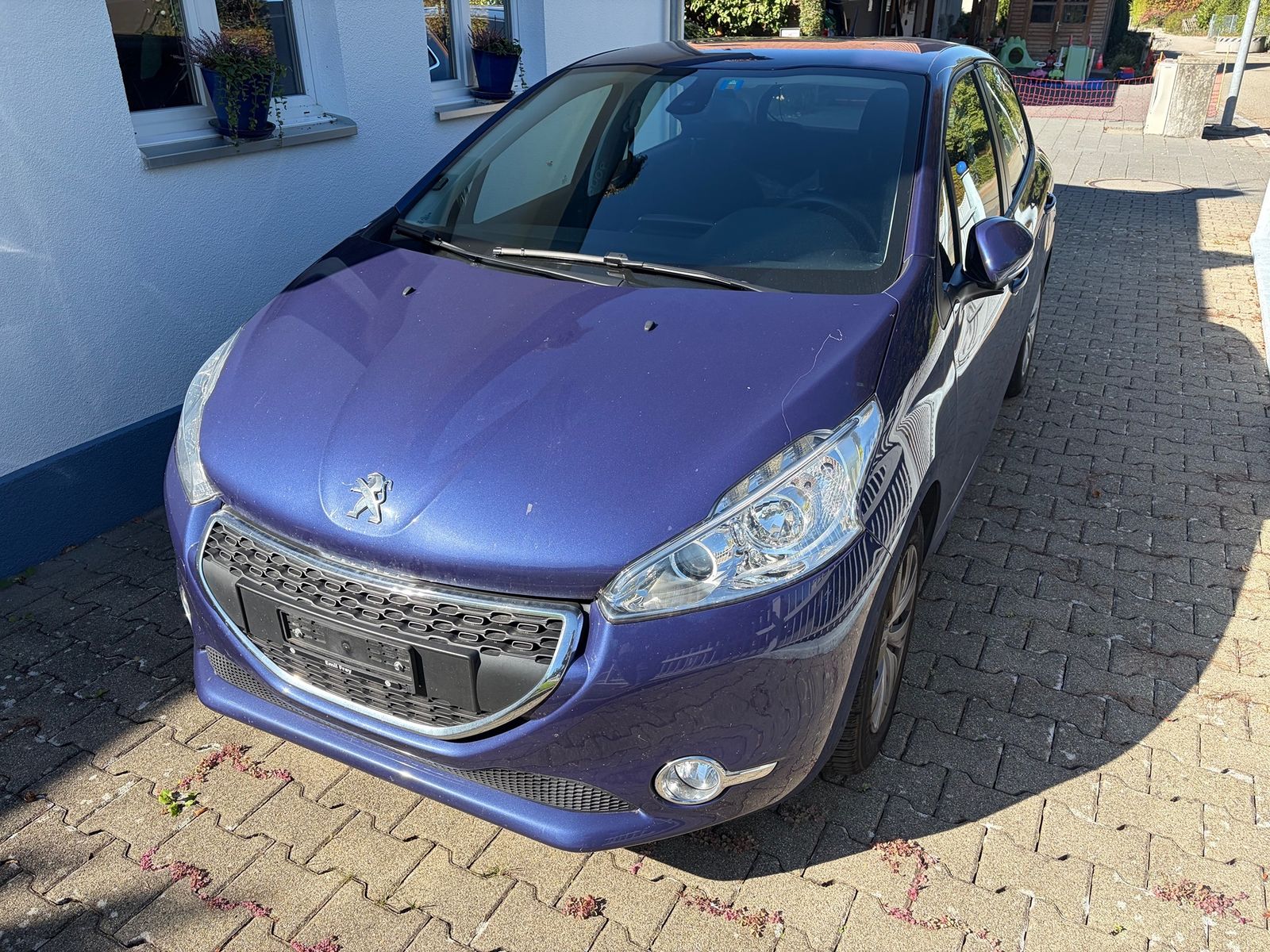 PEUGEOT 208 1.2 VTi
