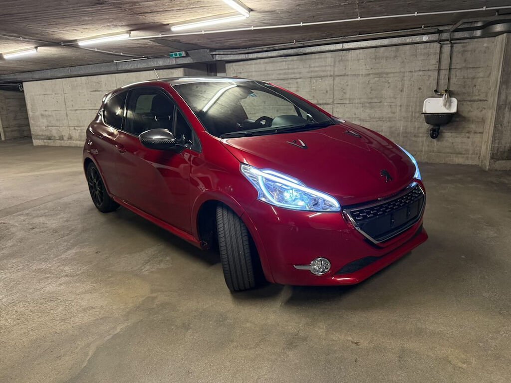 Peugeot 208 1.6 Turbo