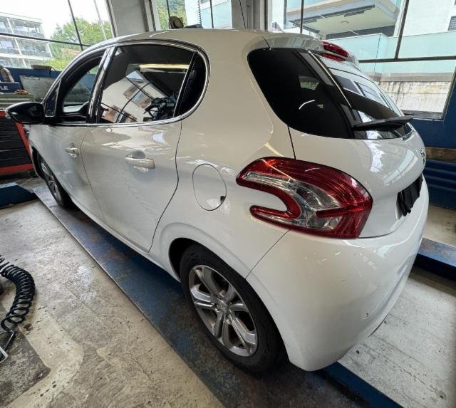 Peugeot 208 1.6 VTi Allure