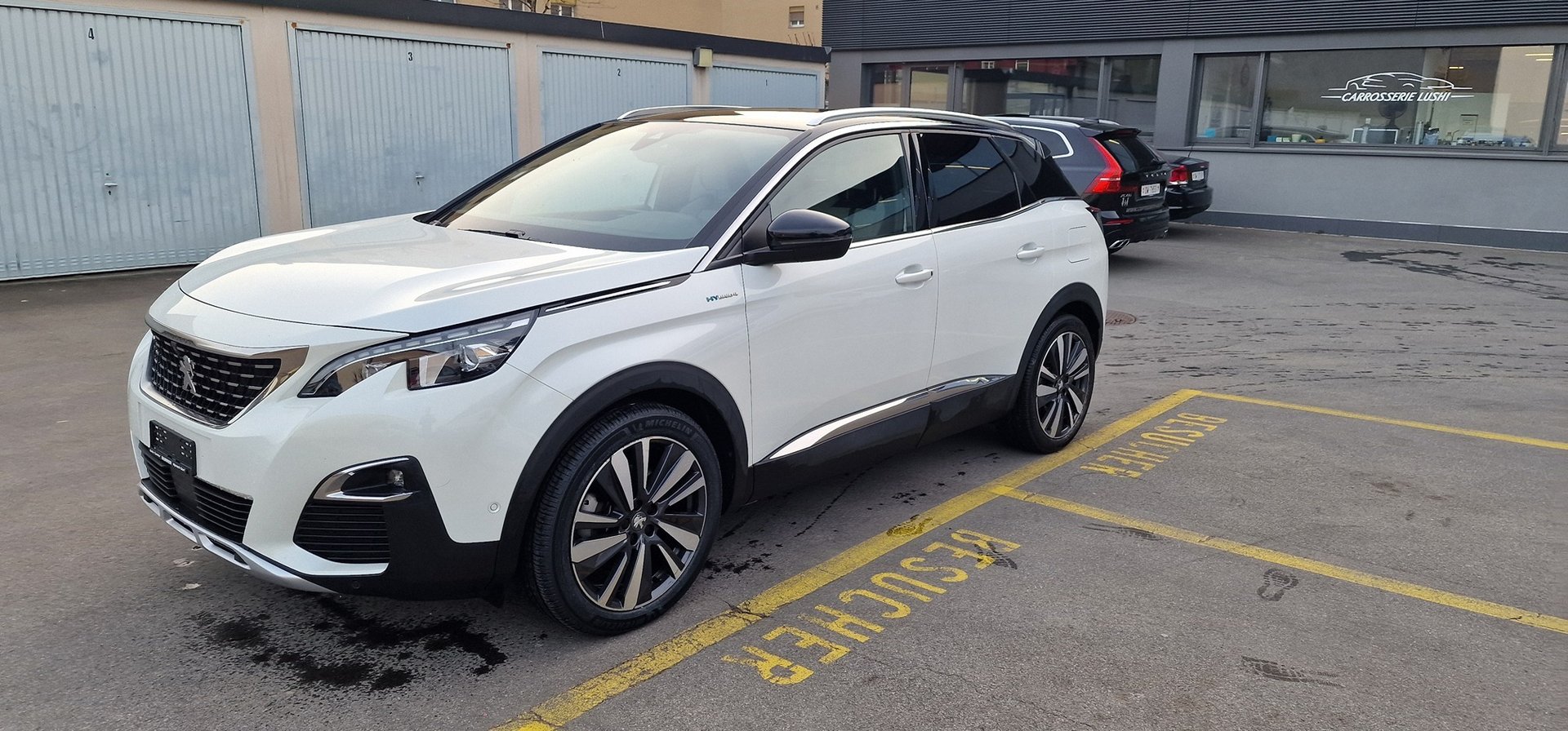 PEUGEOT 3008 1.6iHybride4