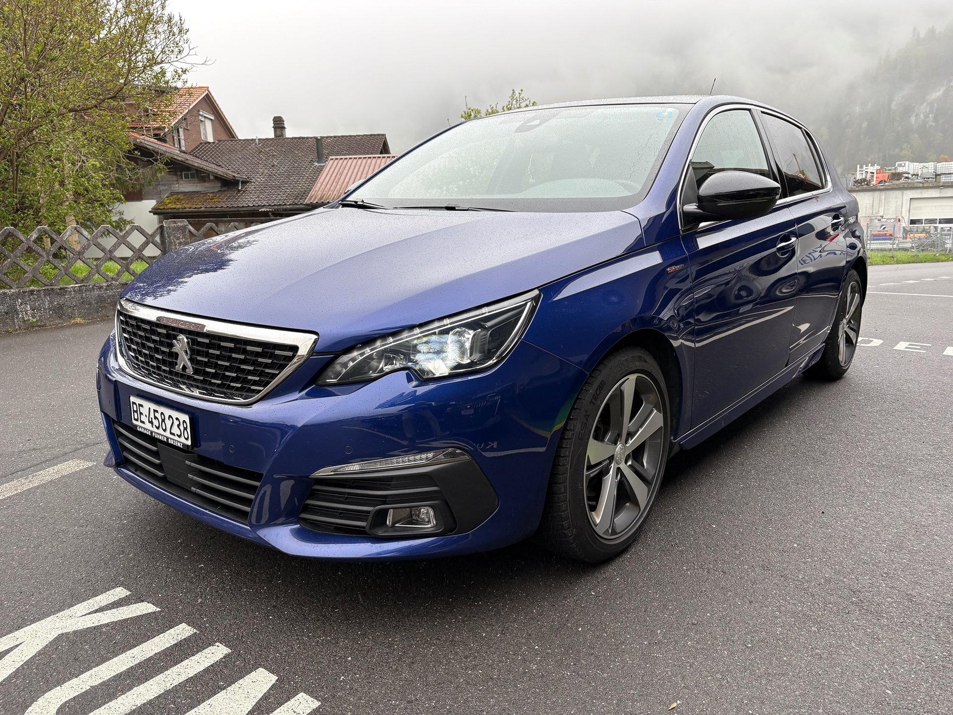PEUGEOT 308 1.2i STT