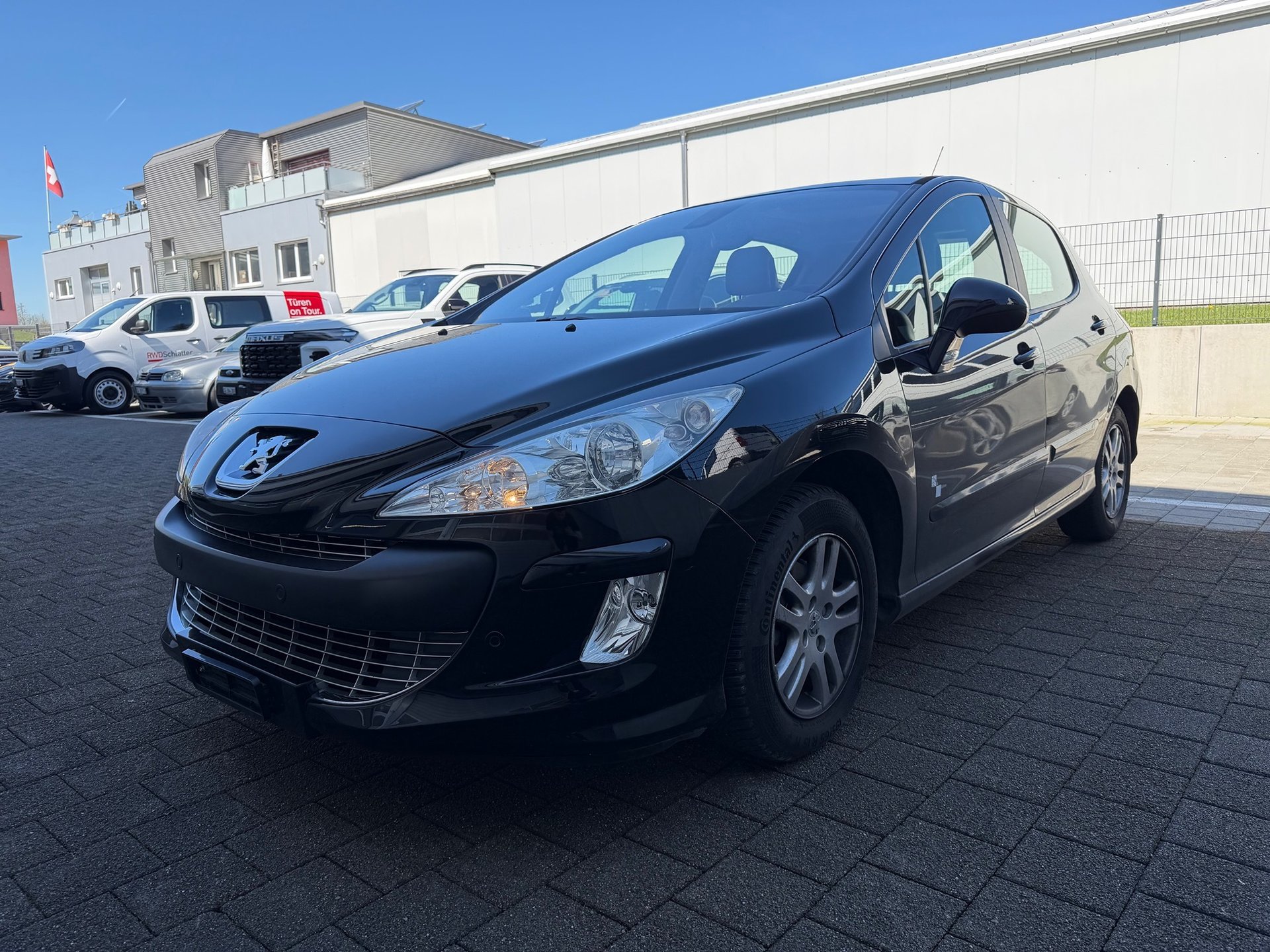 PEUGEOT 308 1.6i Turbo