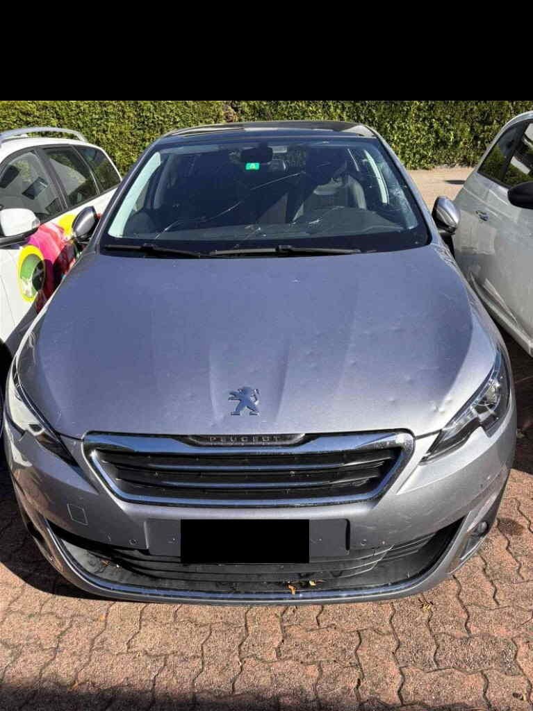 PEUGEOT 308 2.0 BLUEHDI FÉLINE