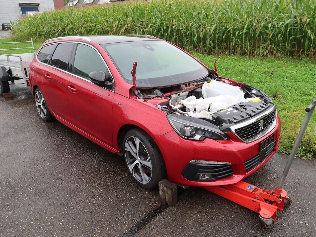 Peugeot 308 SW 2.0 BlueHDi 180 GT
