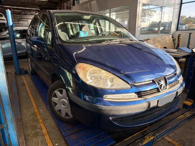 Peugeot 807 2.0 16V Family