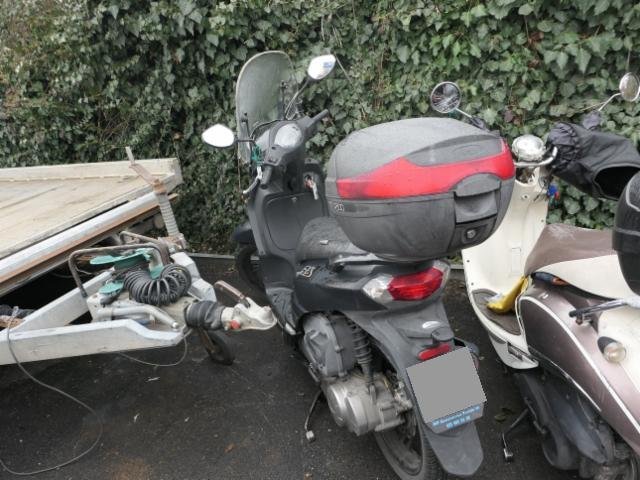 Peugeot Tweet 125 Scooter