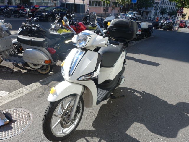 Piaggio LIBERTY 125 Scooter