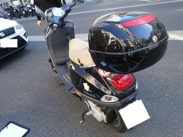 PIAGGIO Vespa 50 LX2