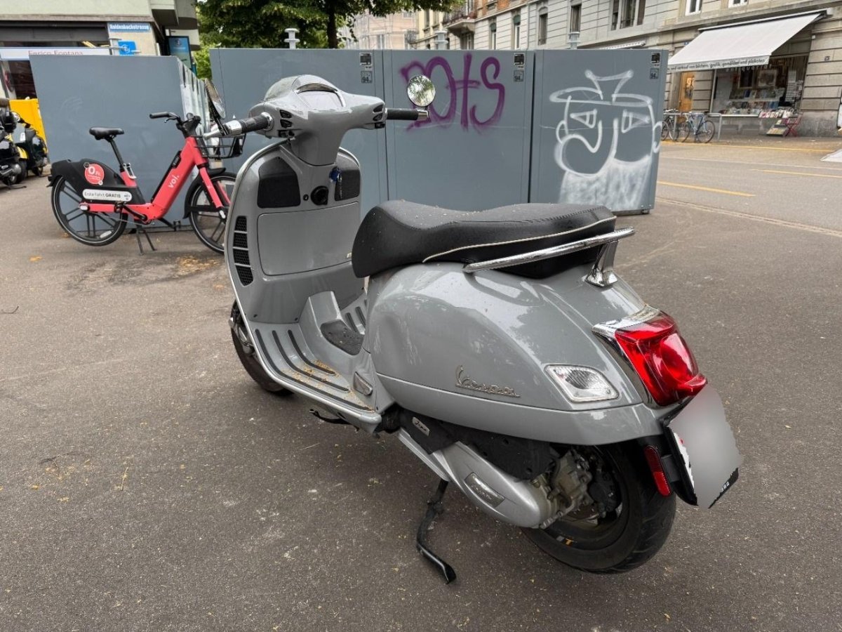 Piaggio Vespa GTS 125 0.1, 12 HP