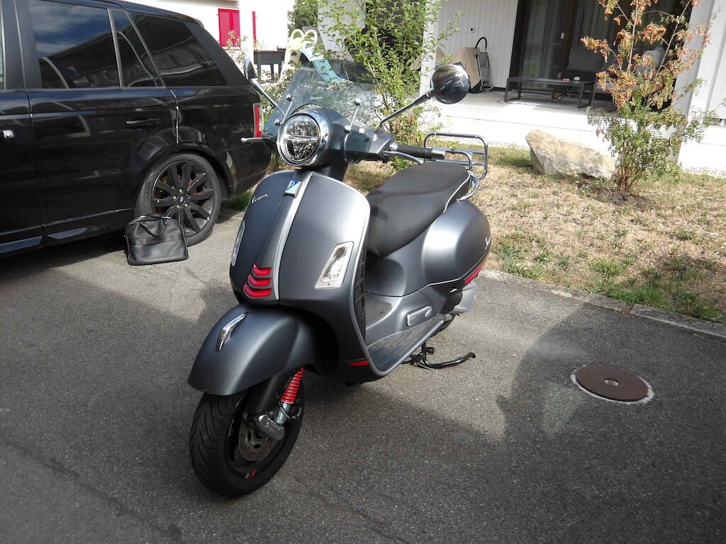 PIAGGIO VESPA GTS 300 SUPER SPORT