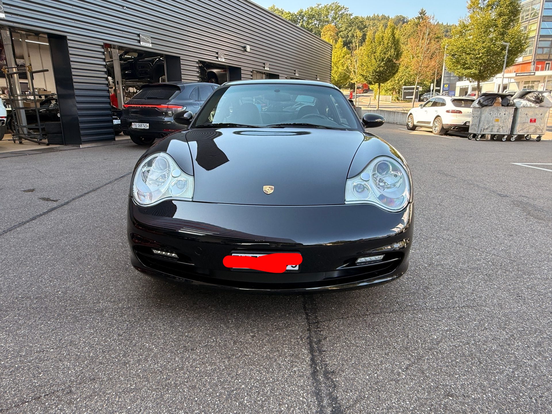 PORSCHE 911 Carrera 4