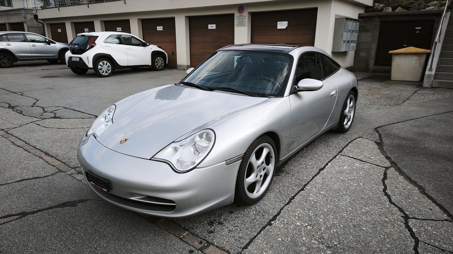 PORSCHE 911 Carrera Targa