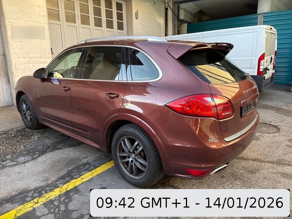 PORSCHE Cayenne Diesel, 245 HP
