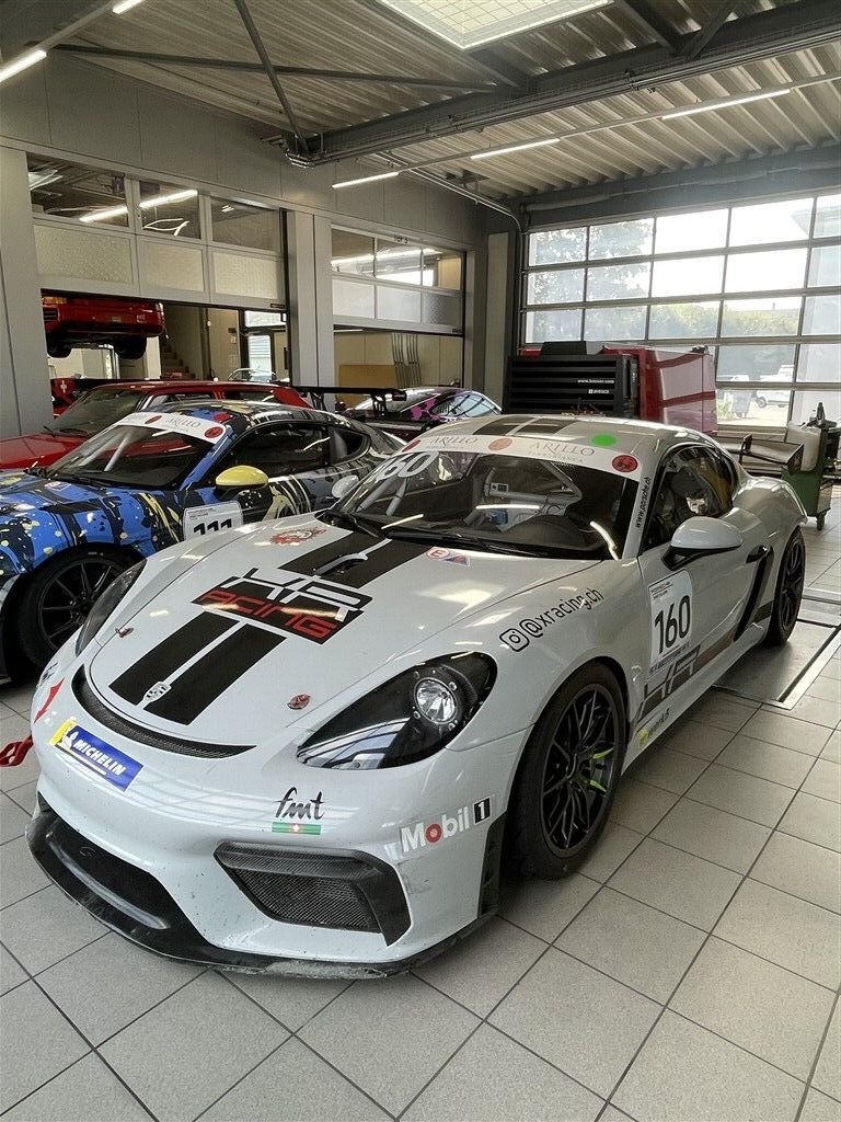Porsche GT4 CS MR