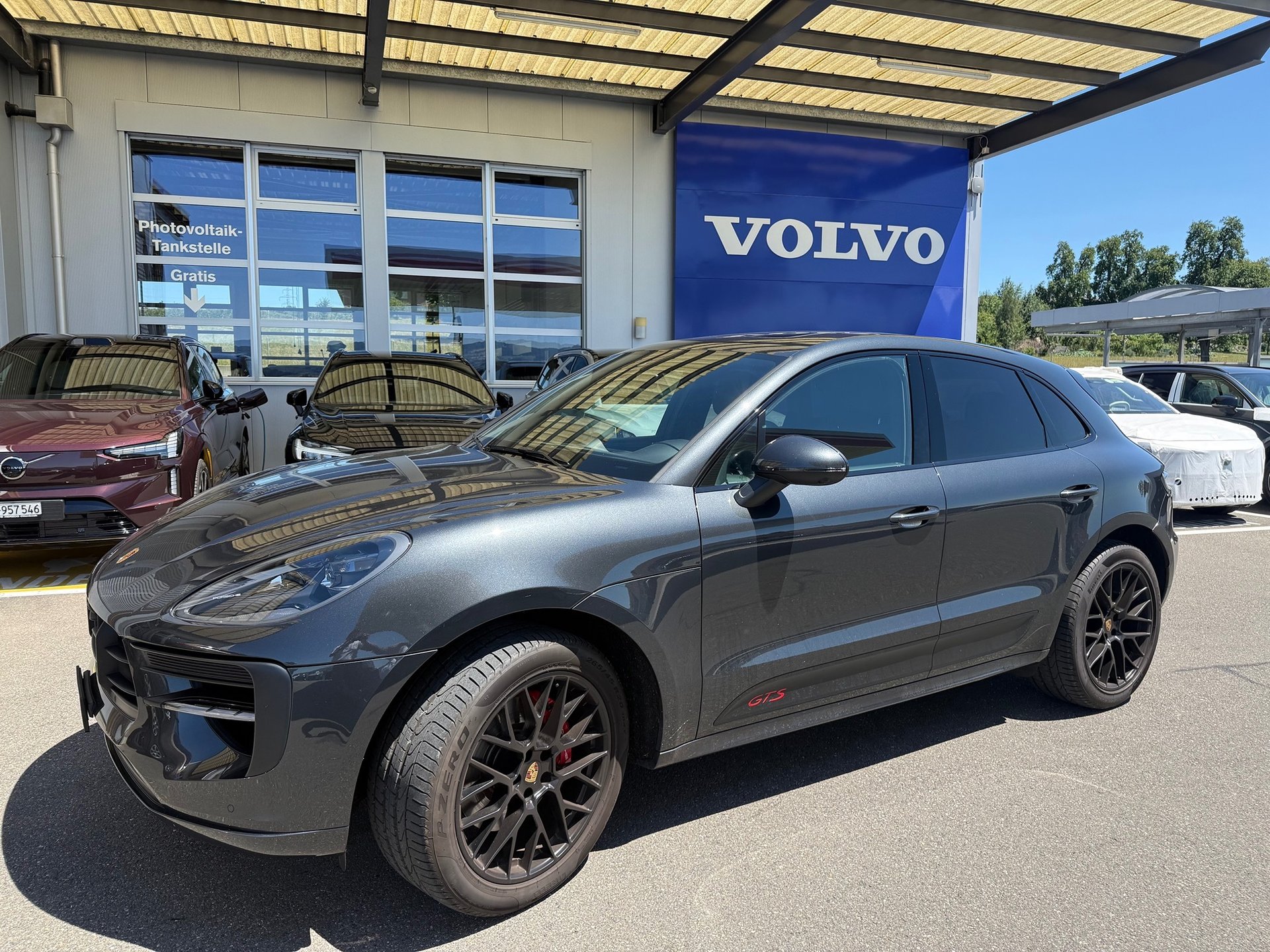 PORSCHE Macan GTS