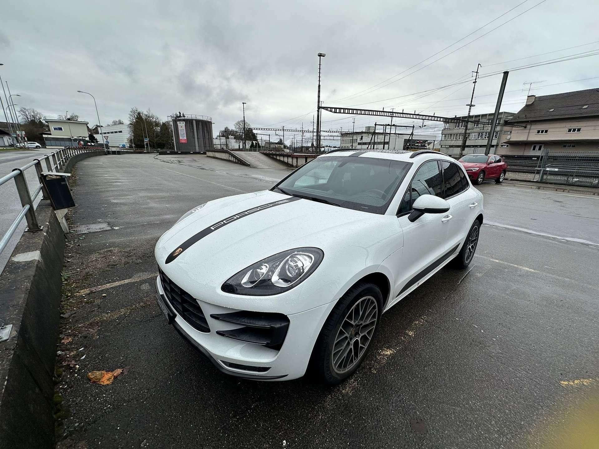 PORSCHE Macan Turbo