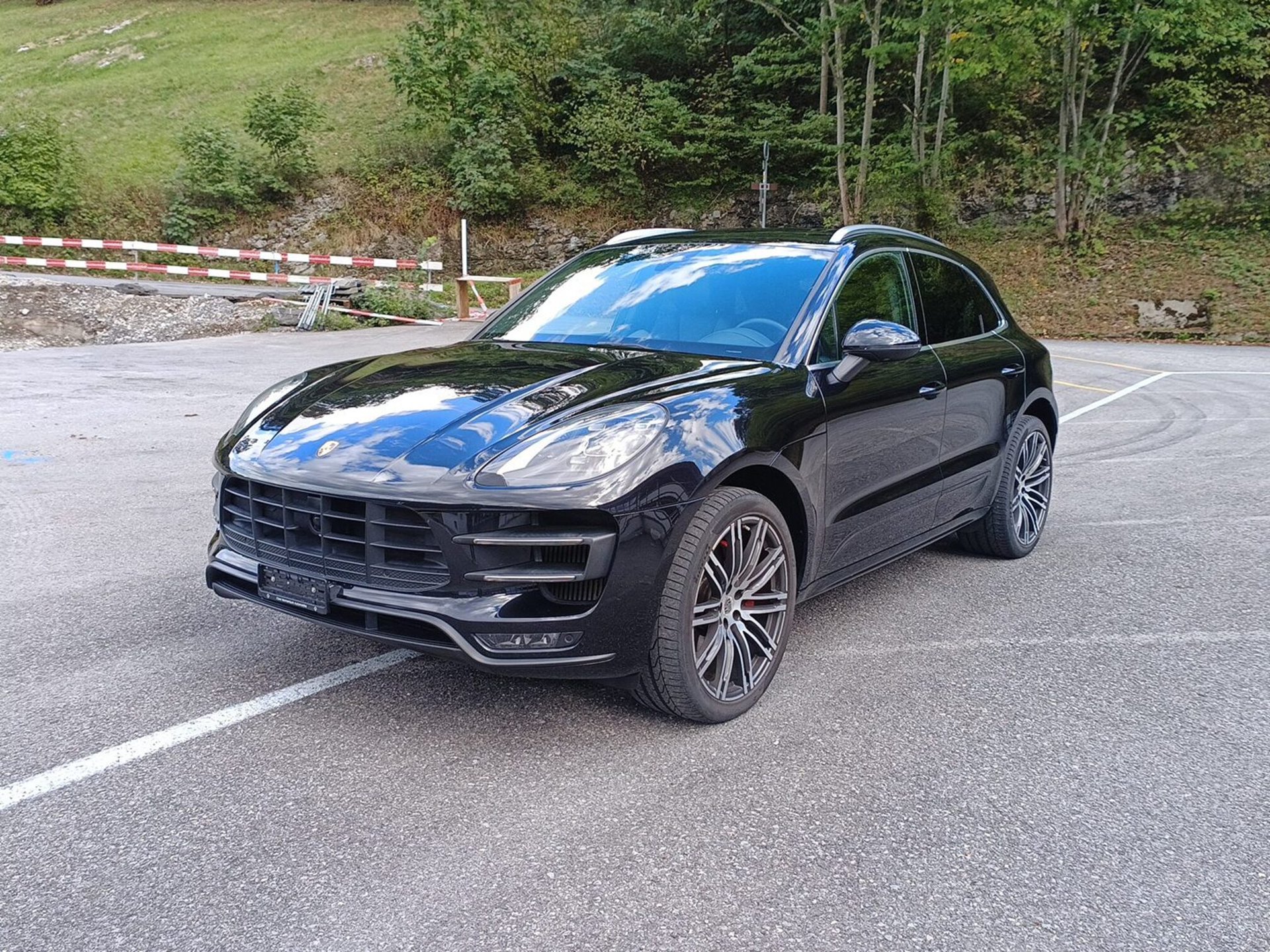 PORSCHE Macan Turbo
