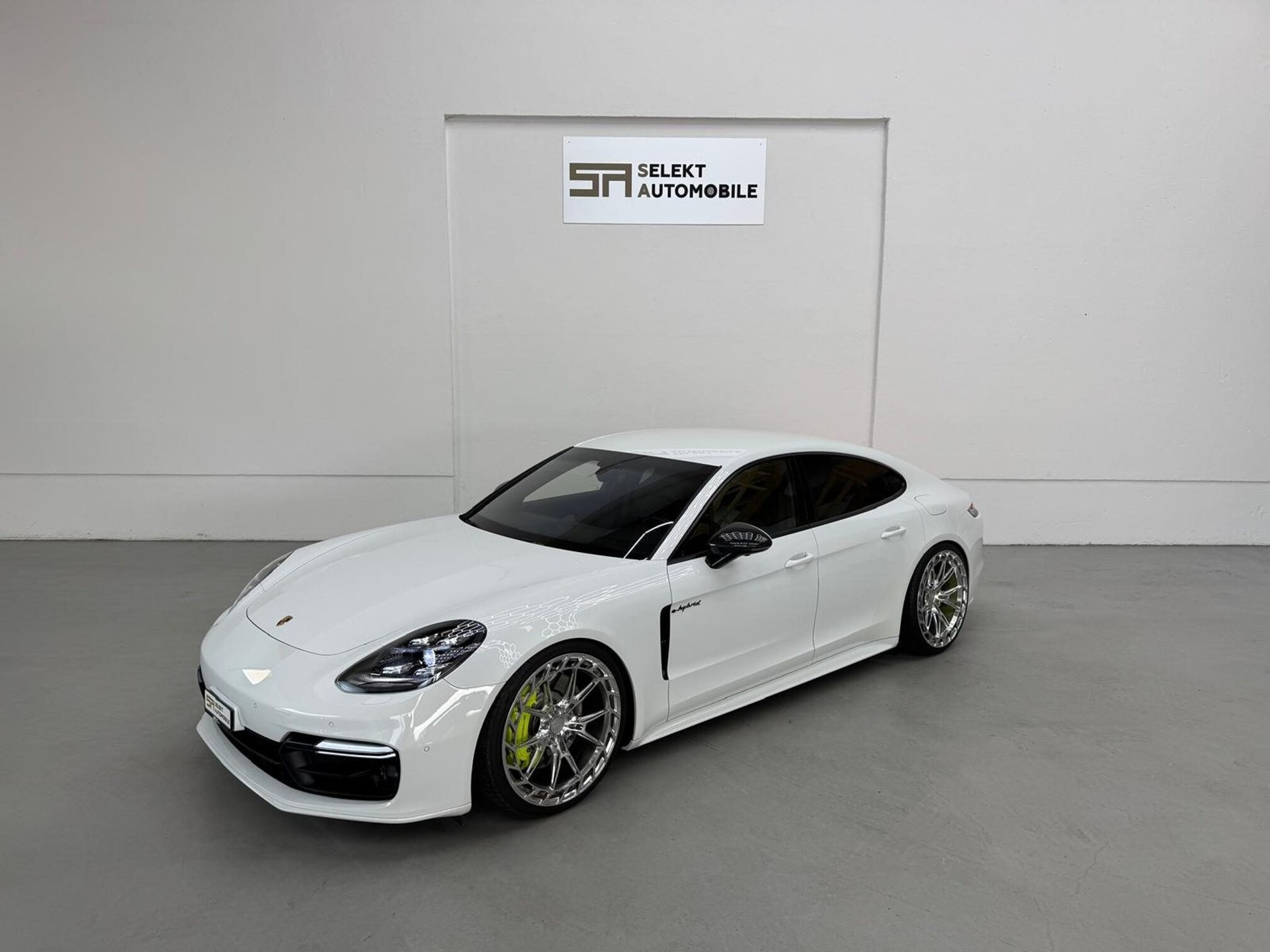 PORSCHE Panamera 4 E-Hyb.