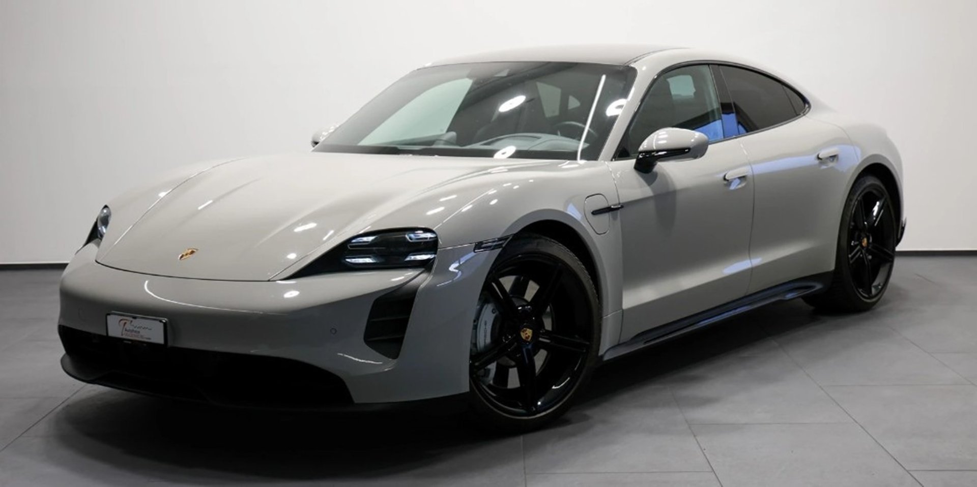 PORSCHE Taycan 4S