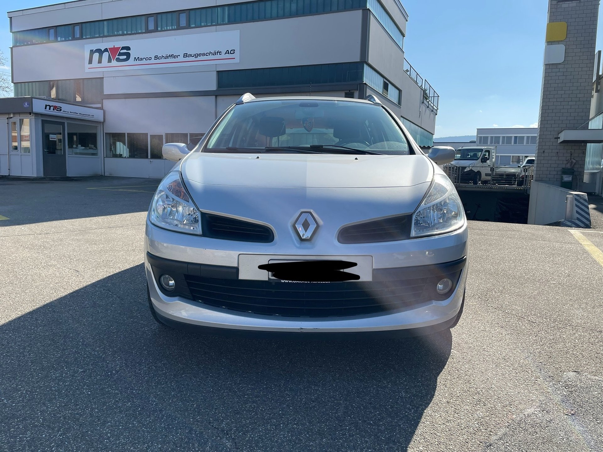 RENAULT Clio 1.6 16V