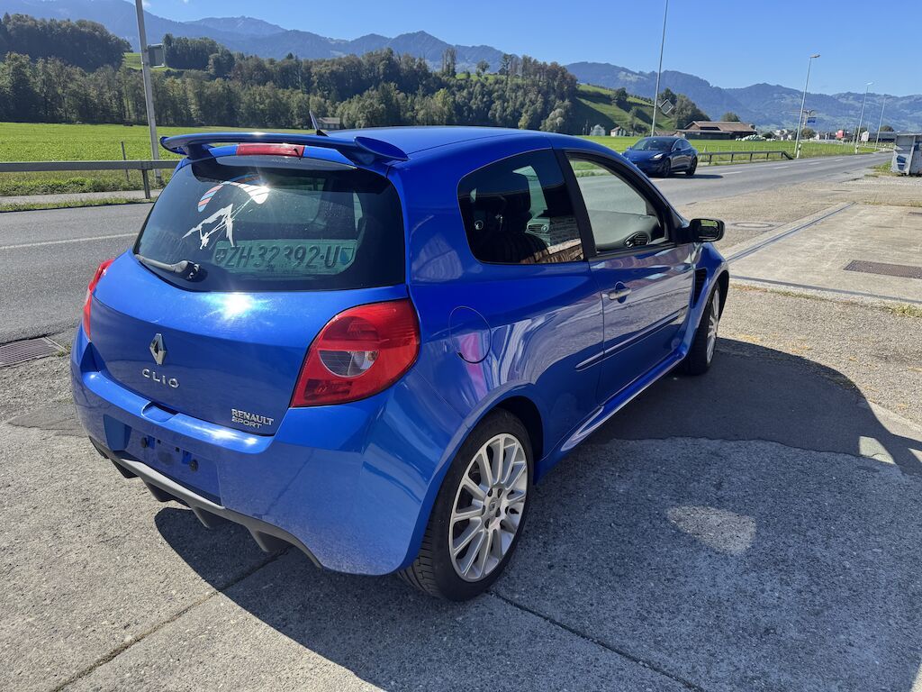 Renault Clio Sport III 2.0-Liter 16V